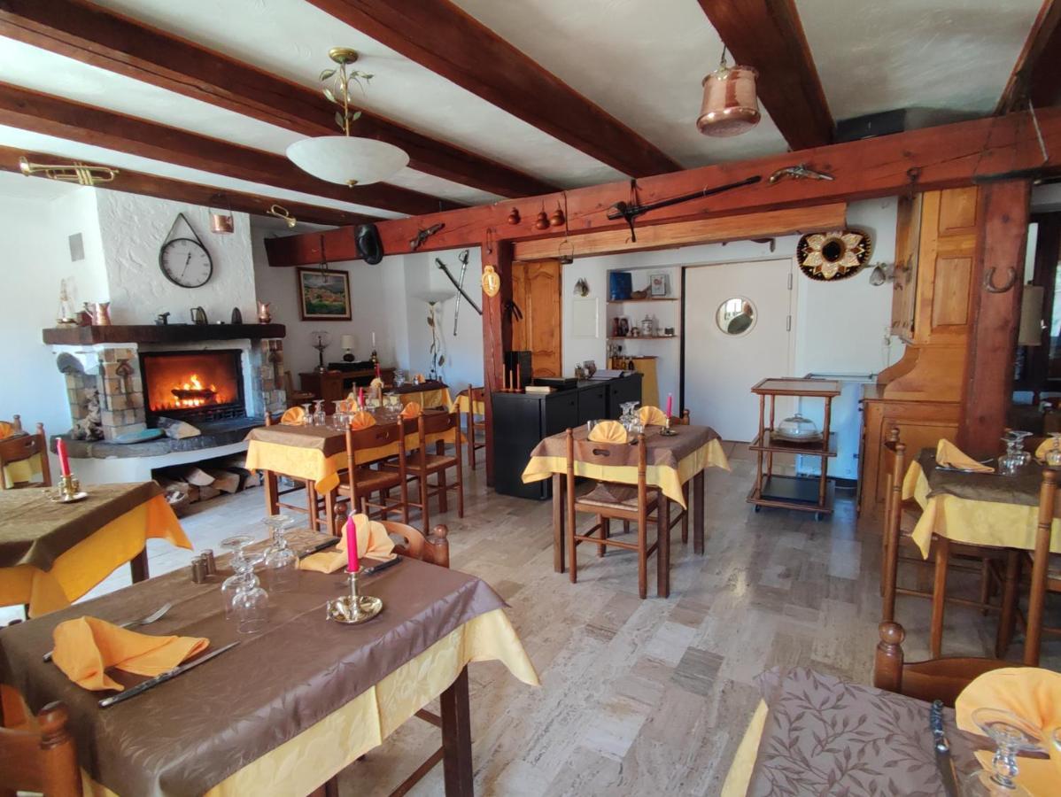 Auberge Lou Jas Soleilhas Eksteriør billede