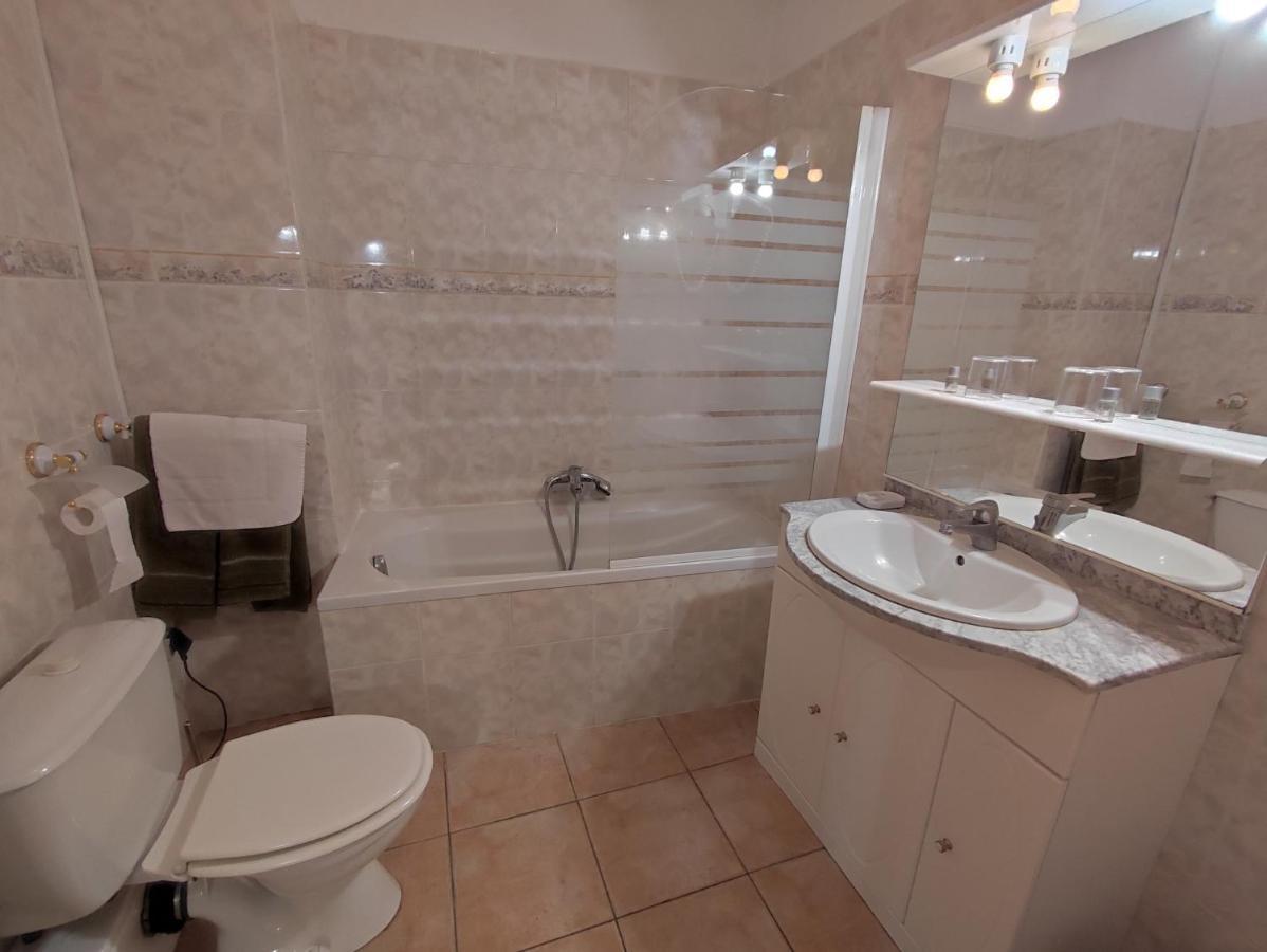Auberge Lou Jas Soleilhas Eksteriør billede