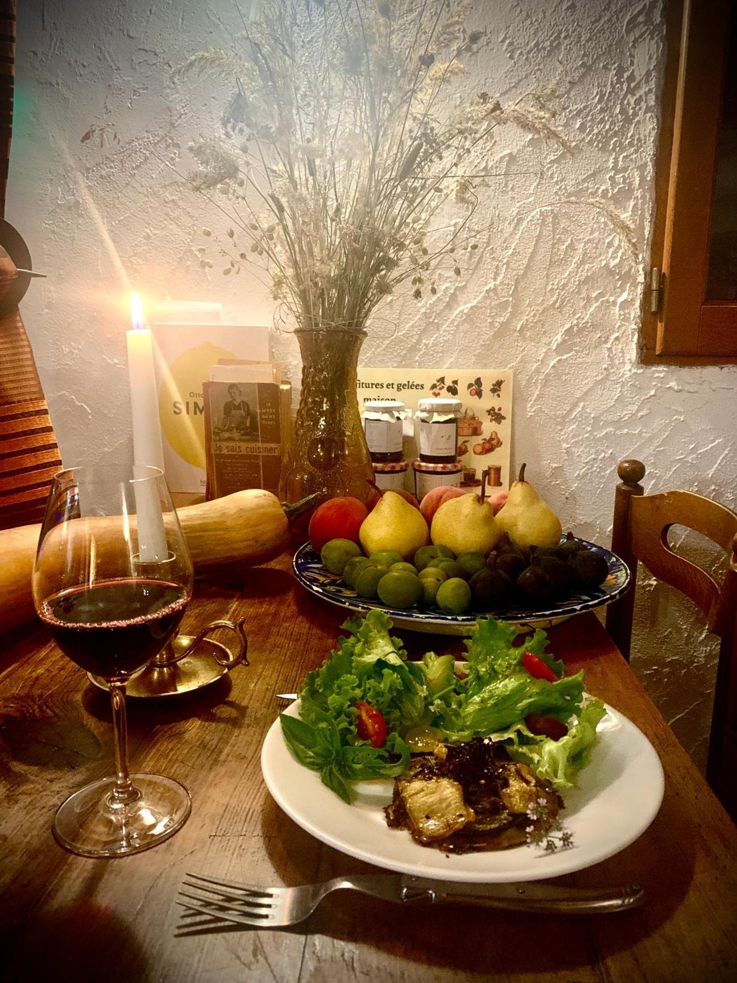Auberge Lou Jas Soleilhas Eksteriør billede